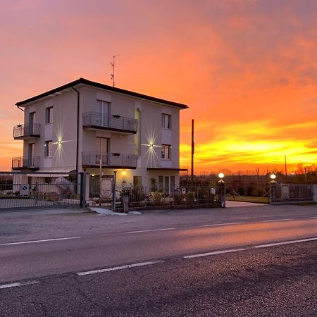 Incanto Di Luna Hotel Sirmione Kültér fotó